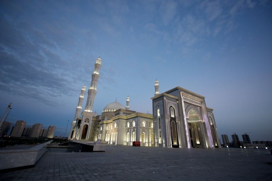 Мечеть Хазрет Султан в Астане